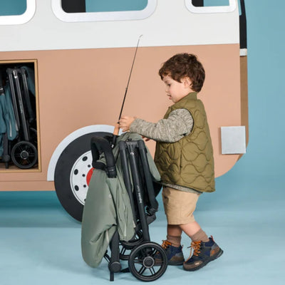 Carrinho De Bebê Inglesina Quid³ Cosmic Black - Leve e compacto para viagens